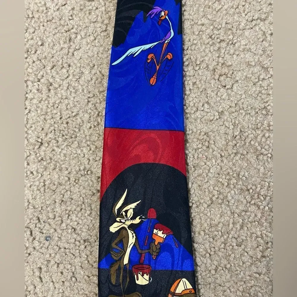 Vintage Looney Tunes Wile E. Coyote and Road Runner Neck Tie